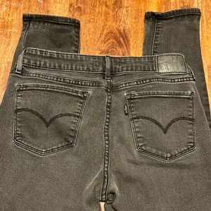Levi’s 711 skinny black jeans. Size 29